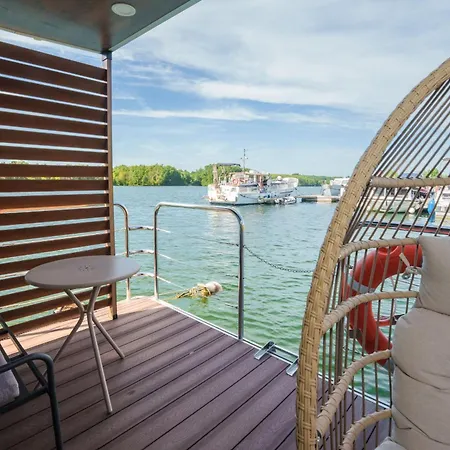 L'escale Royale Port Ilon - Seine - Giverny Saint-Martin-la-Garenne